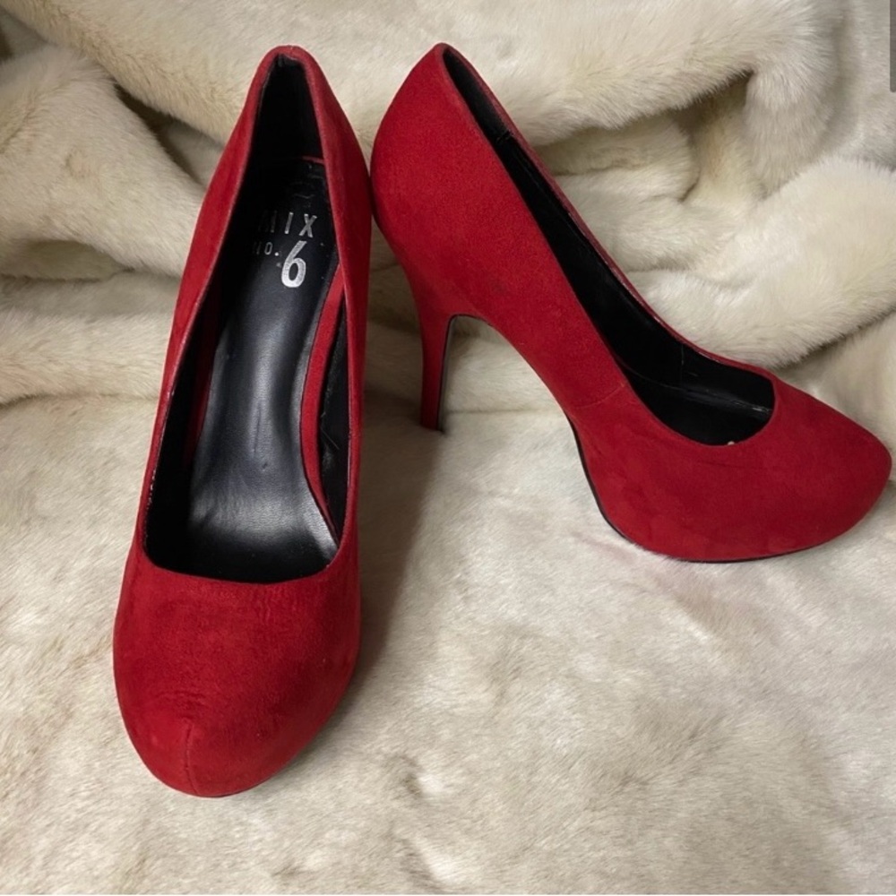 MIX NO.6 SUEDE VALENTINES RED PUMPS